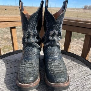 7 1/2 B dark blue Lucchese Cayman Cowboy Boots